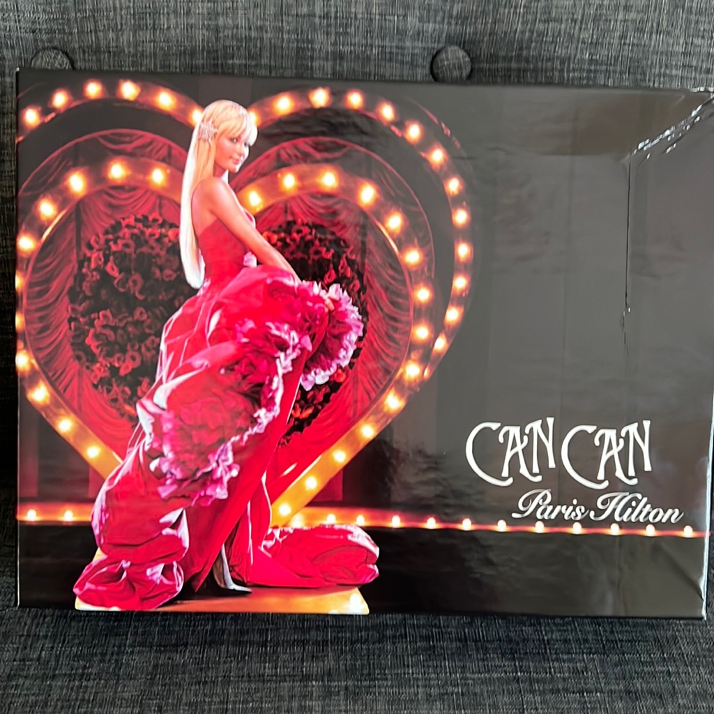 Paris Hilton Gift Set 100ml Edp Spray 90ml Body Lotion And 90ml Shower Gel Paris Hilton Gift Set 100ml Edp Spray 90ml Body Lotion And 90ml Shower Gel